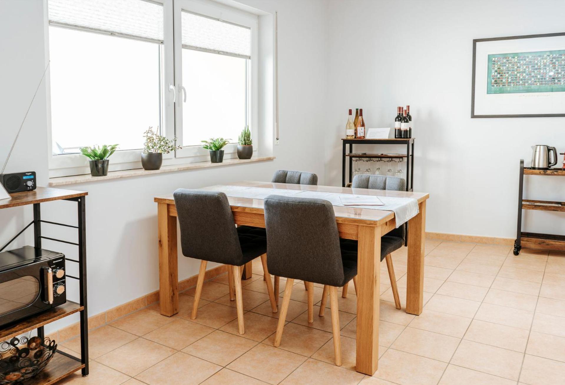 Weingut Eduard Kroth Briedel Exteriör bild